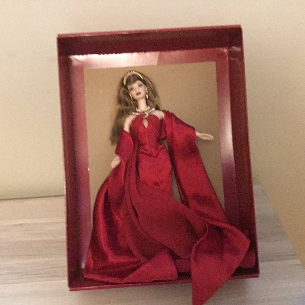 Beautiful Countess of Rubies Barbie Doll Royal Jewels Collection with box!